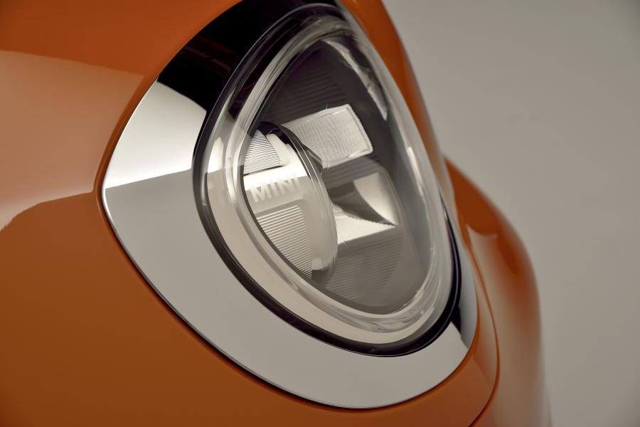 Детали экстерьера Mini Cooper S Countryman ALL4 2017 года  (WW) (фото 101 из 138)